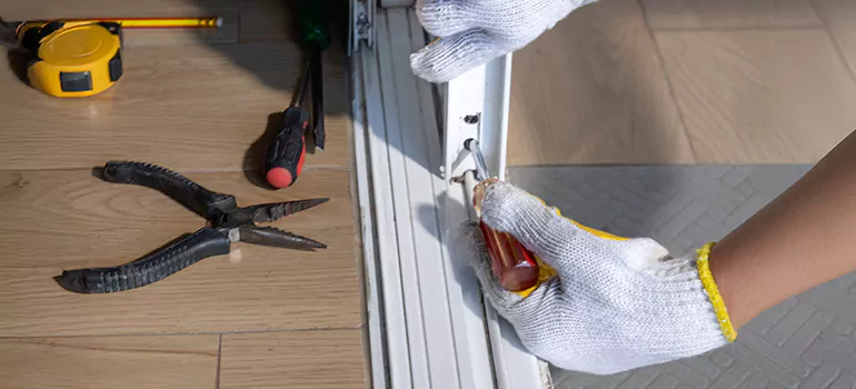 Sliding Glass Door Repair in Fountainebleau