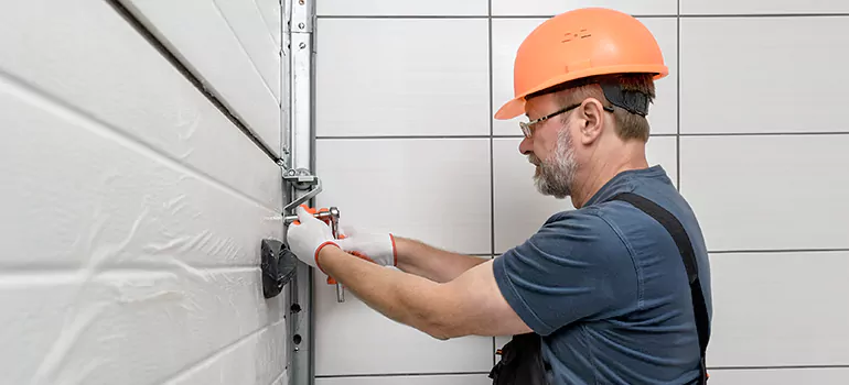 Commercial Garage Door Repair in Fountainebleau, FL
