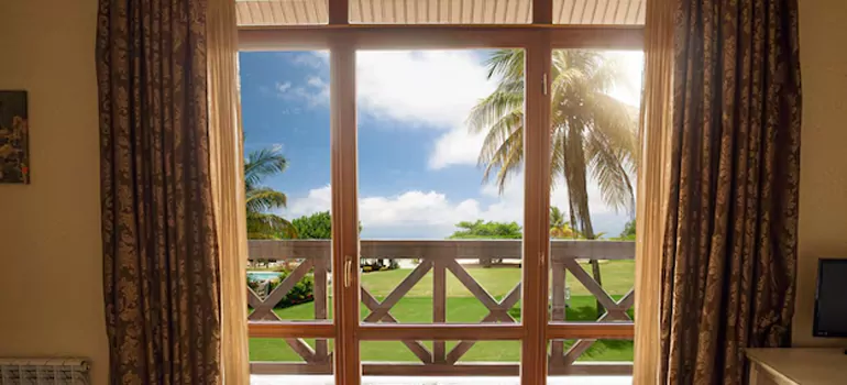 Residential Garden Window Enclosure Repair in Fountainebleau, FL