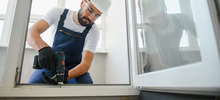 Replace Broken Window Pane in Fountainebleau, FL