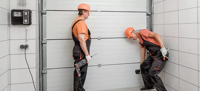 Garage Door Repair Company in Fountainebleau, FL